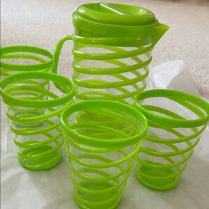 Plastic Green Spiral Pitcher and Glass Set -EC